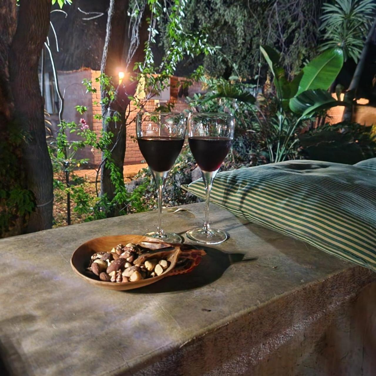 Orange Gecko Cottage Пхалаборва Экстерьер фото